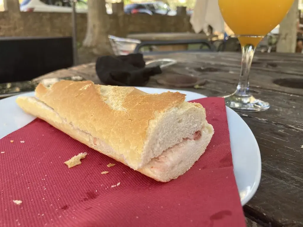 Cristina Clara_Imperial_Castellcir_review