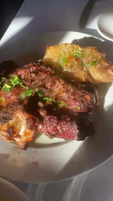 Mas Fonoll restaurant in Castellcir