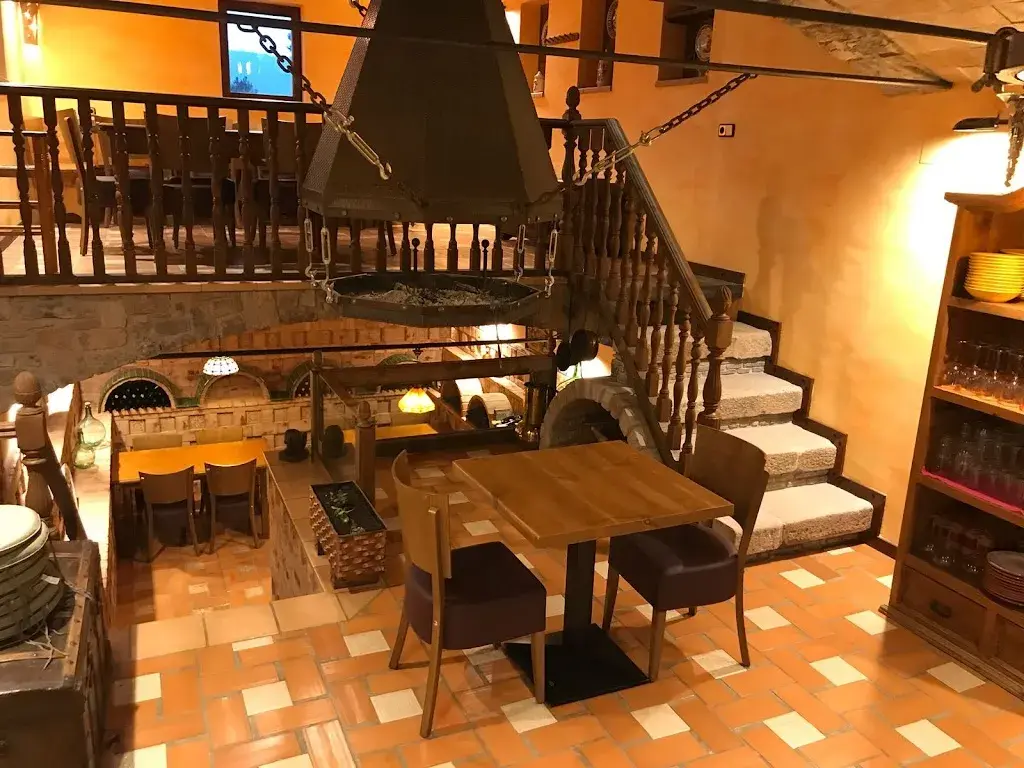 CAN PERE MASIA RESTAURANT restaurant in Castellnou de Bages