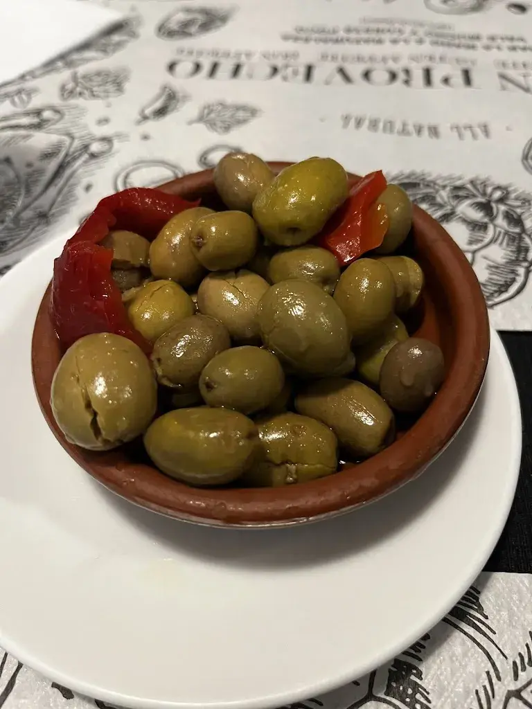 Pilar_Cal Betes_Castellolí_review