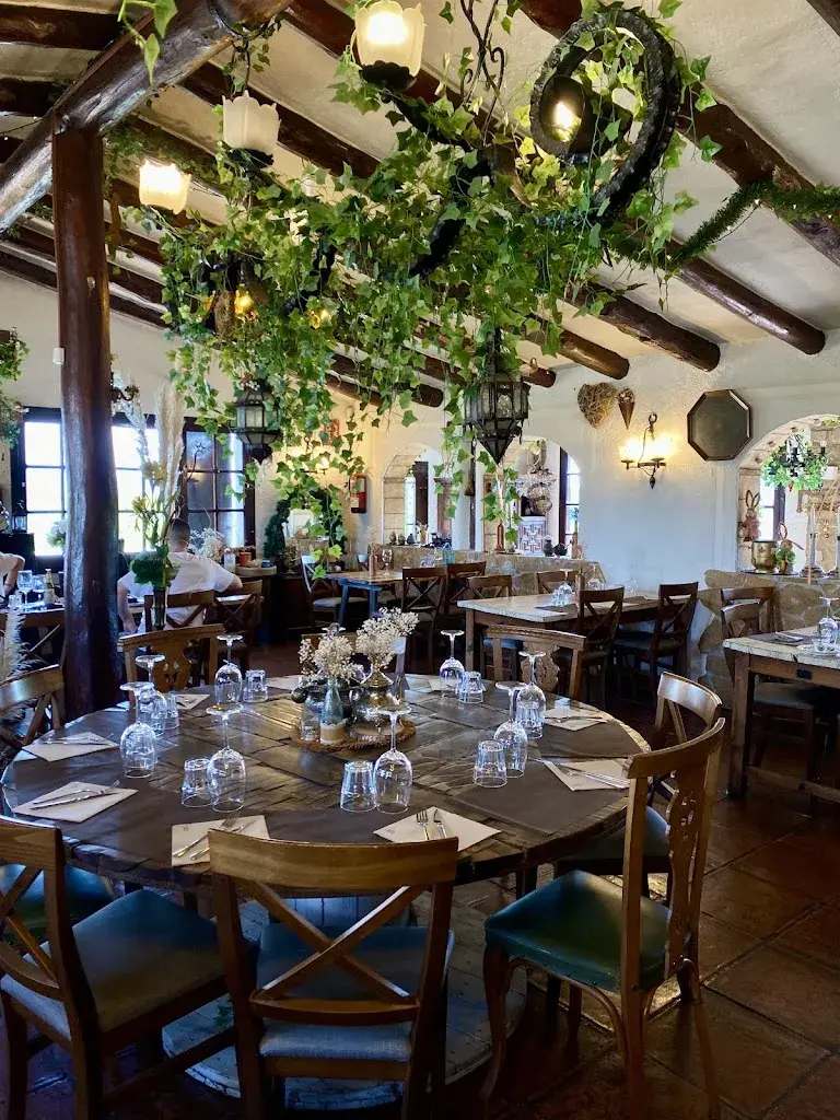 Restaurant La Forca_Castellgalí_slider_image_2