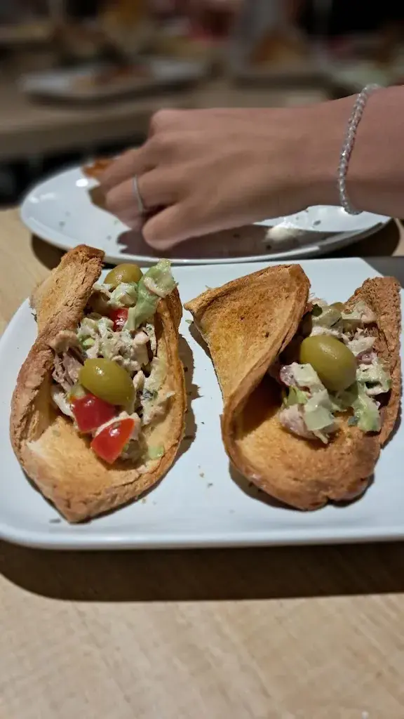 Merce Llunell_Cal Garramau_Castellgalí_review