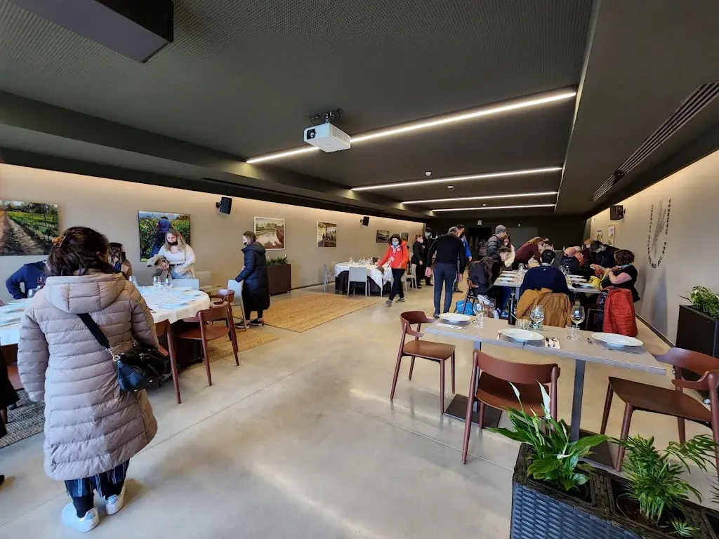 Gabriel Tay_Bages 964 Oller del Mas_Castellgalí_review