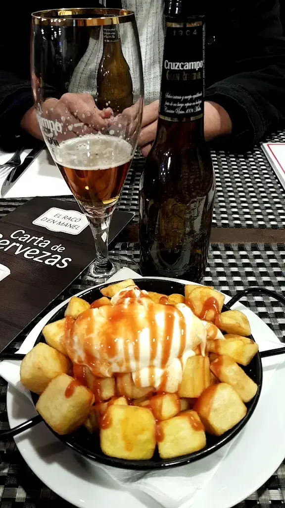 Taverna El Racó D'en Manel_Castellgalí_slider_image_2