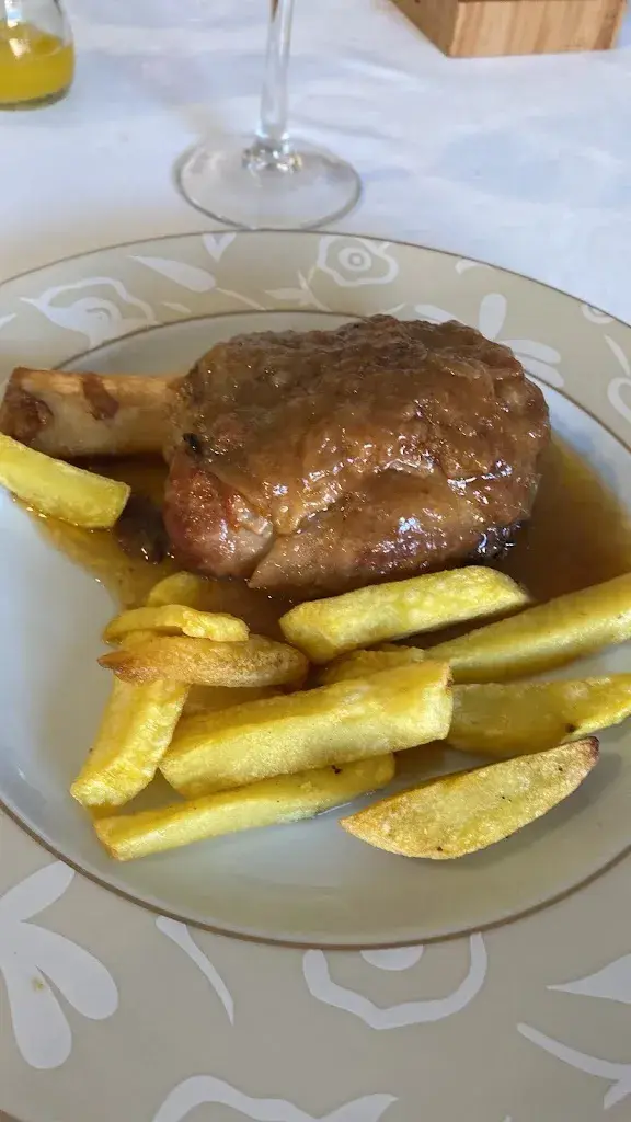 Niña Boo_Restaurant Can Sunyer_Castellví de Rosanes_review