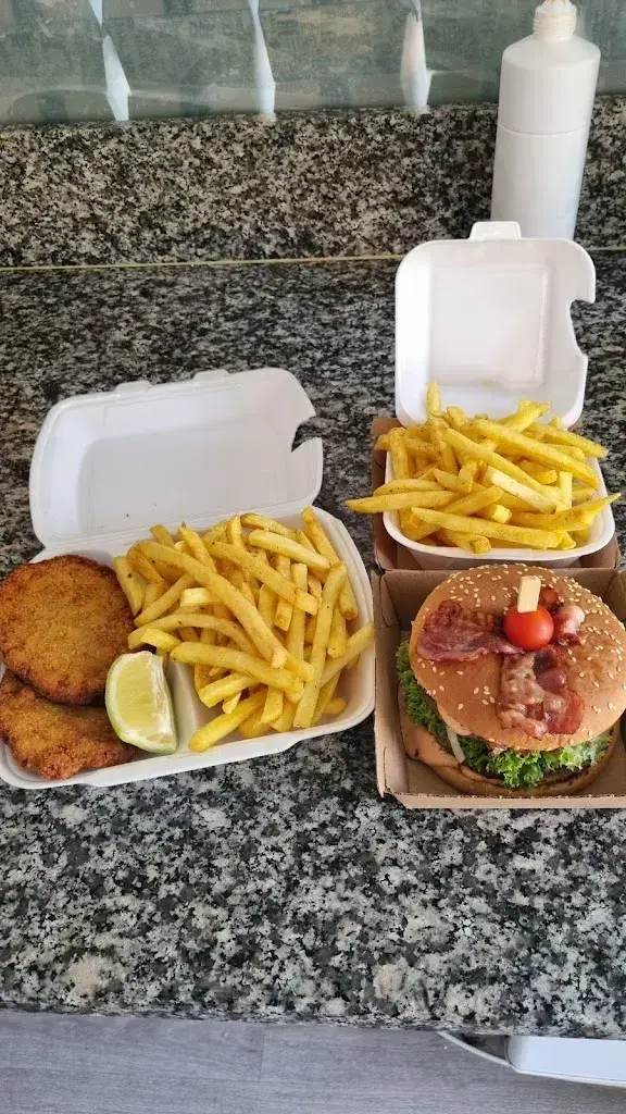 Menu_Reina Food_Rothrist_image_4