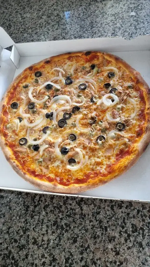 Menu_Reina Food_Rothrist_image_6