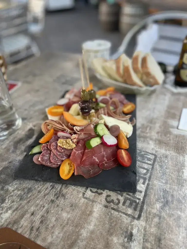 Nadja Schmocker_Dock11_Rheinfelden_review