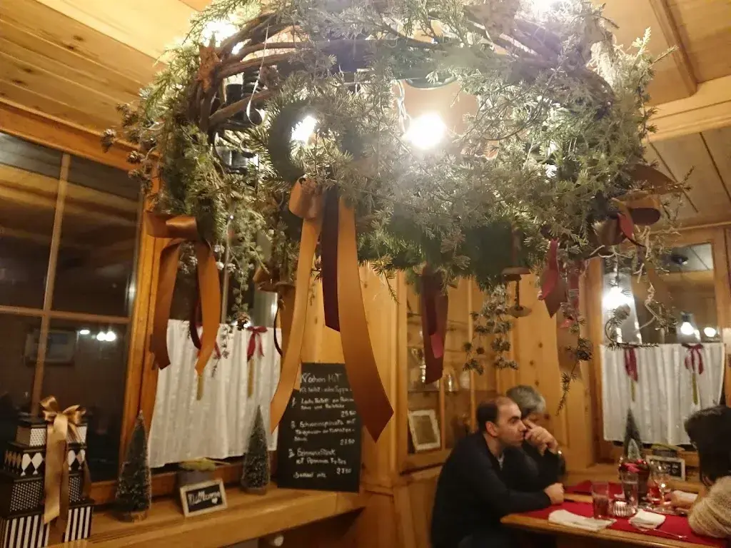 Thomas Lipkovits_La Cucina Italiana Restaurant Baselstab_Meinisberg_avis