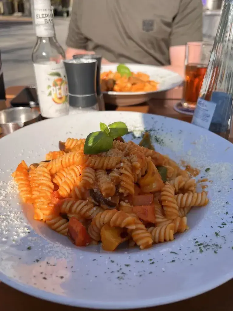 Enis Xhemaili_1456 Arber_Germany_Bewertung