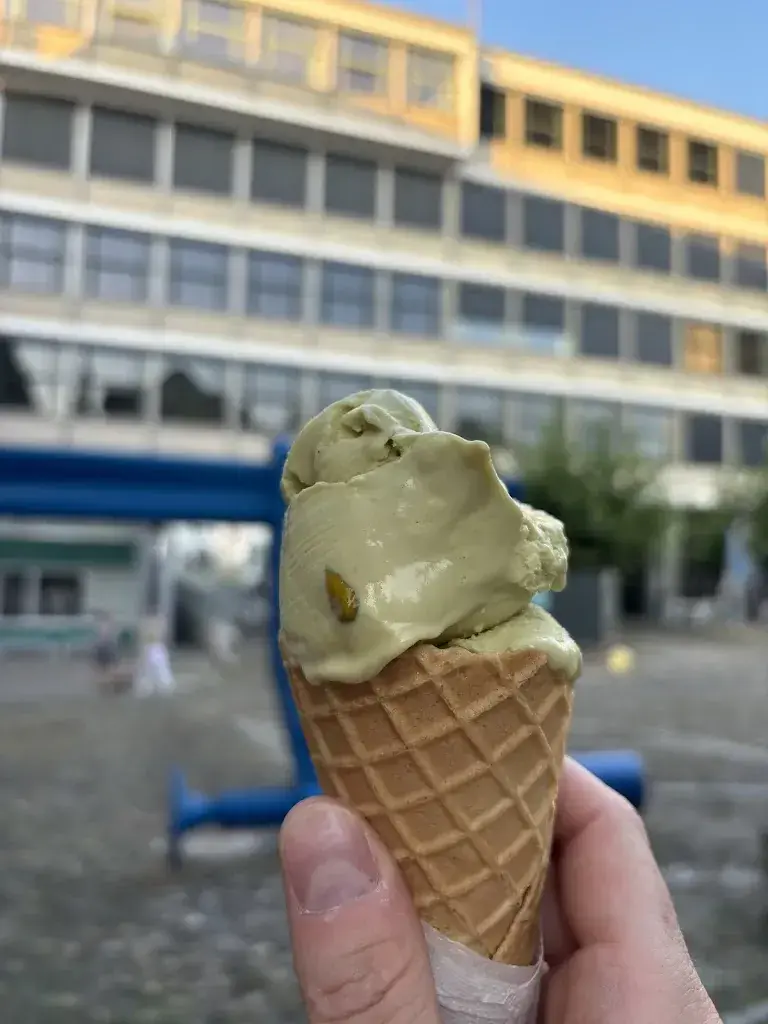 Oli Watts_White Café Arbon_Arbon_review