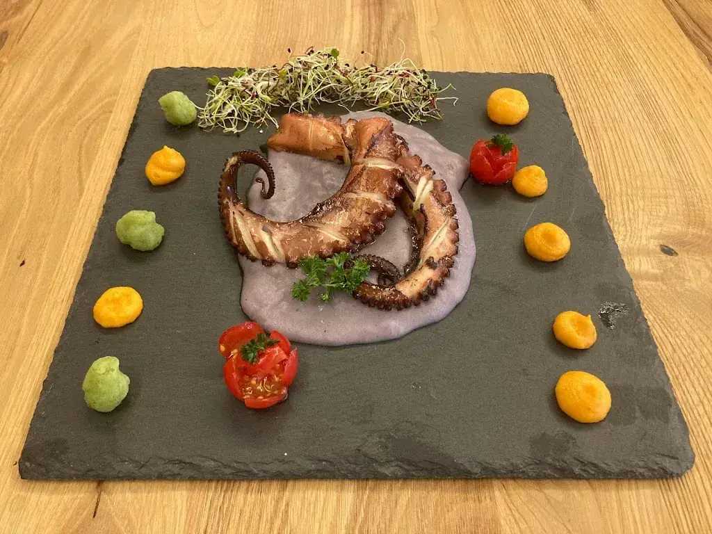 Menu_Club Once by Trischli Arbon_Arbon_image_7