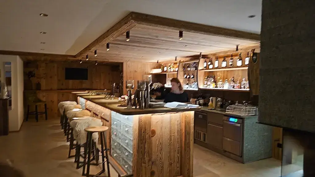 Andreas Ruckstuhl_amber39_Uttwil_review