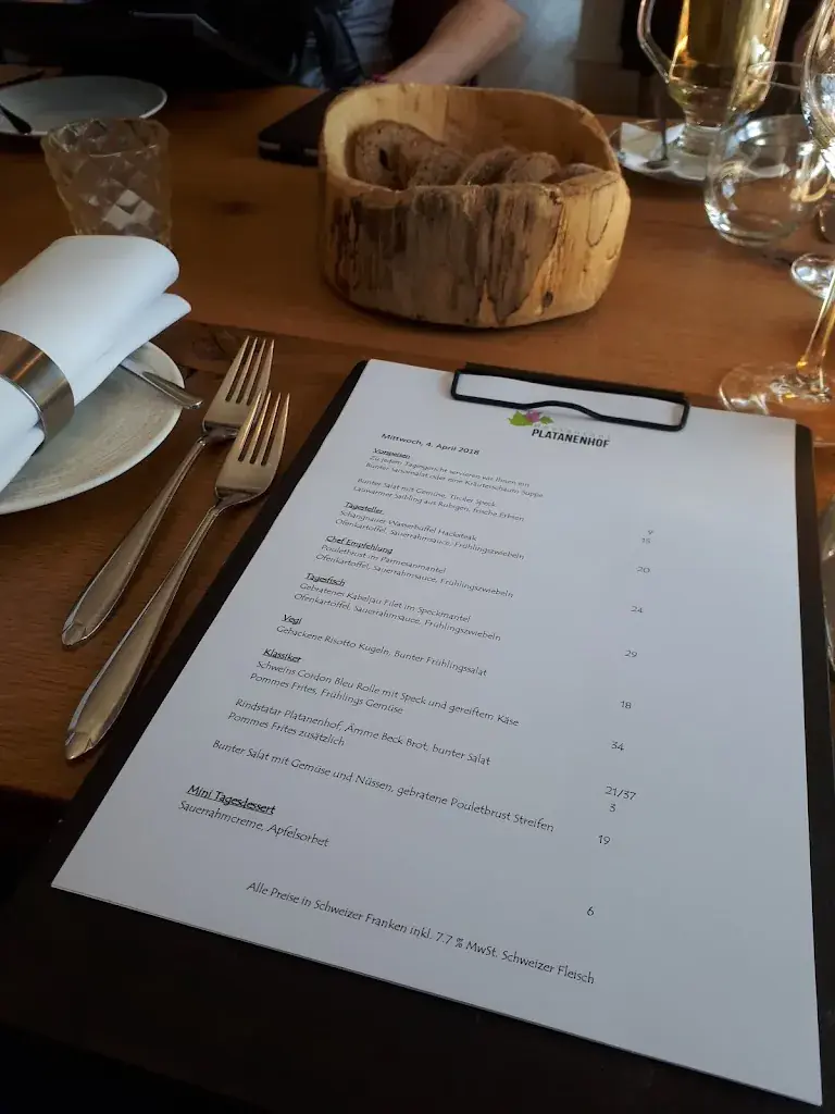 Menu_Restaurant Platanenhof_Kirchberg_immagine_1