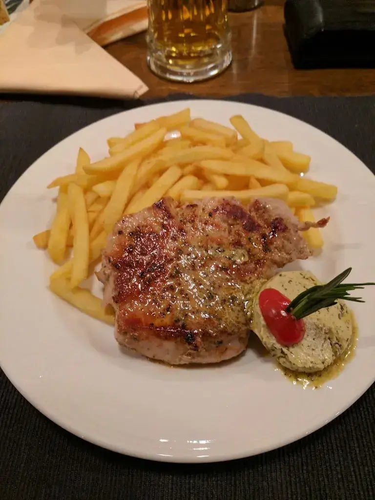 Thomas Preisig_Eventlokal WEIN und SO_Erlen_review