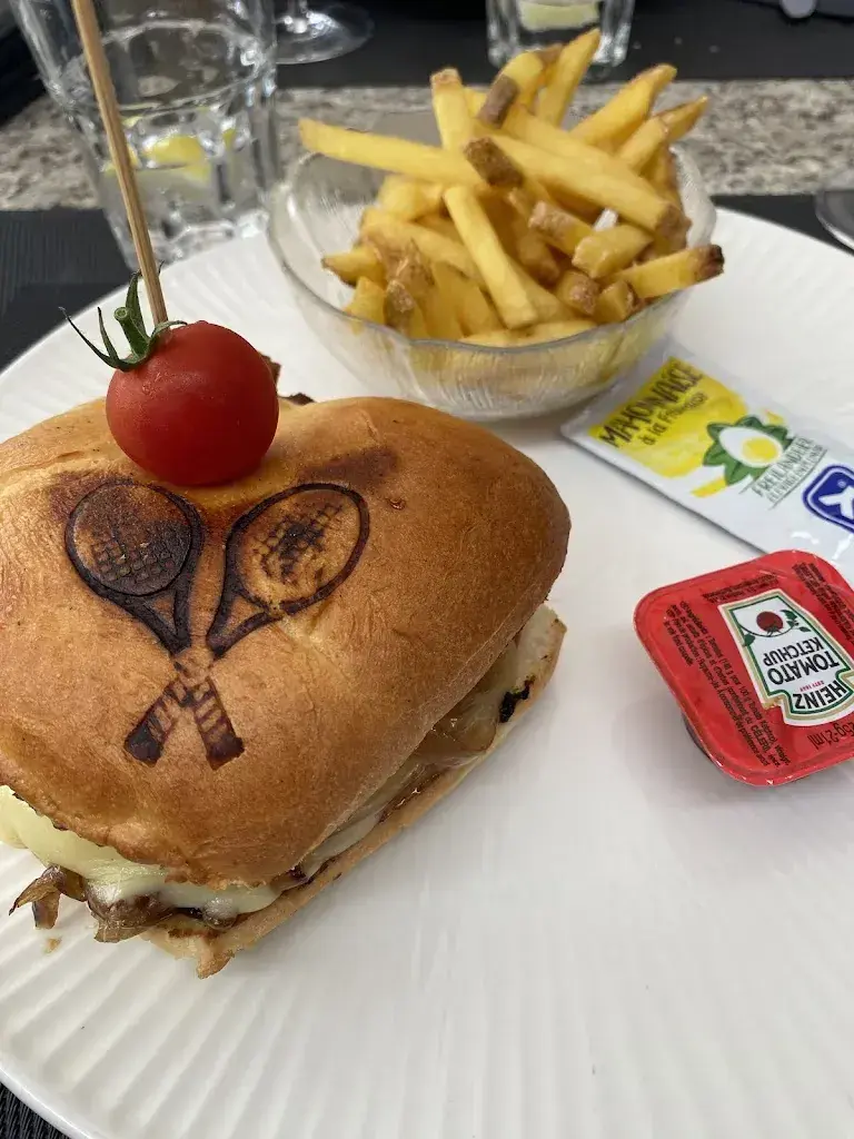 Thomas Schulze_Restaurant Top Spin_Biel_review