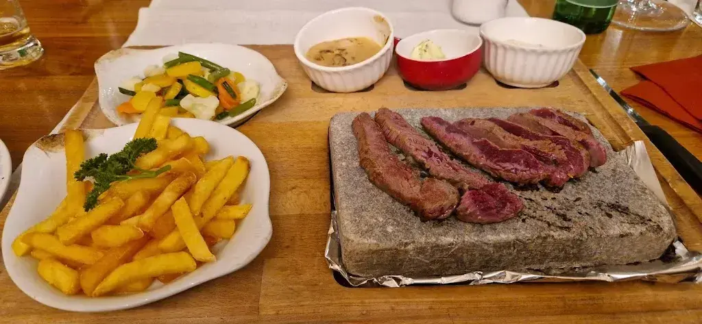 Menu_Restaurant Petinesca - Die Holzofenpizzeria_Studen_image_3