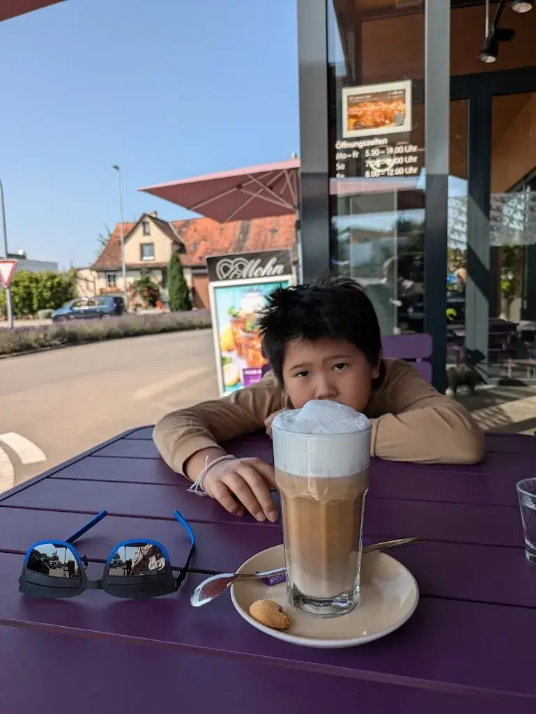 Preeyakorn Palm_Café & Drive-in Mohn - Bäckerei Mohn AG_Sulgen_avis