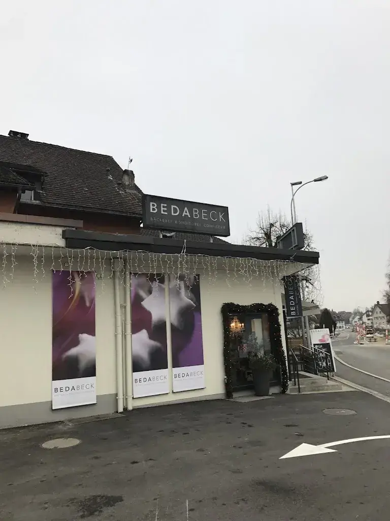 Jessica Poirier_Beda Beck AG_Basadingen_review