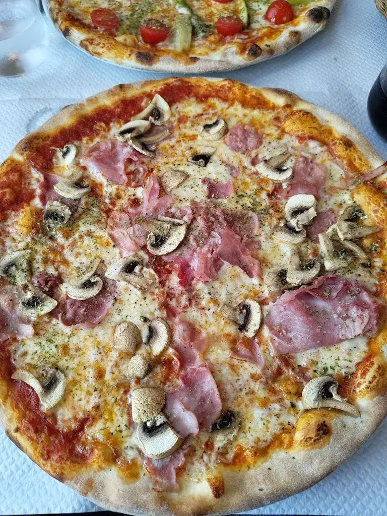 Menu_Restaurant Pizzeria Zentrum_Orpund_image_4