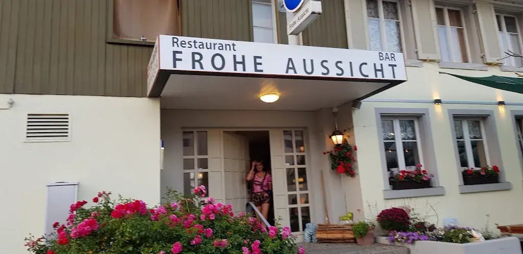 Berta Bieri_Frohe Aussicht_Häuslenen_review