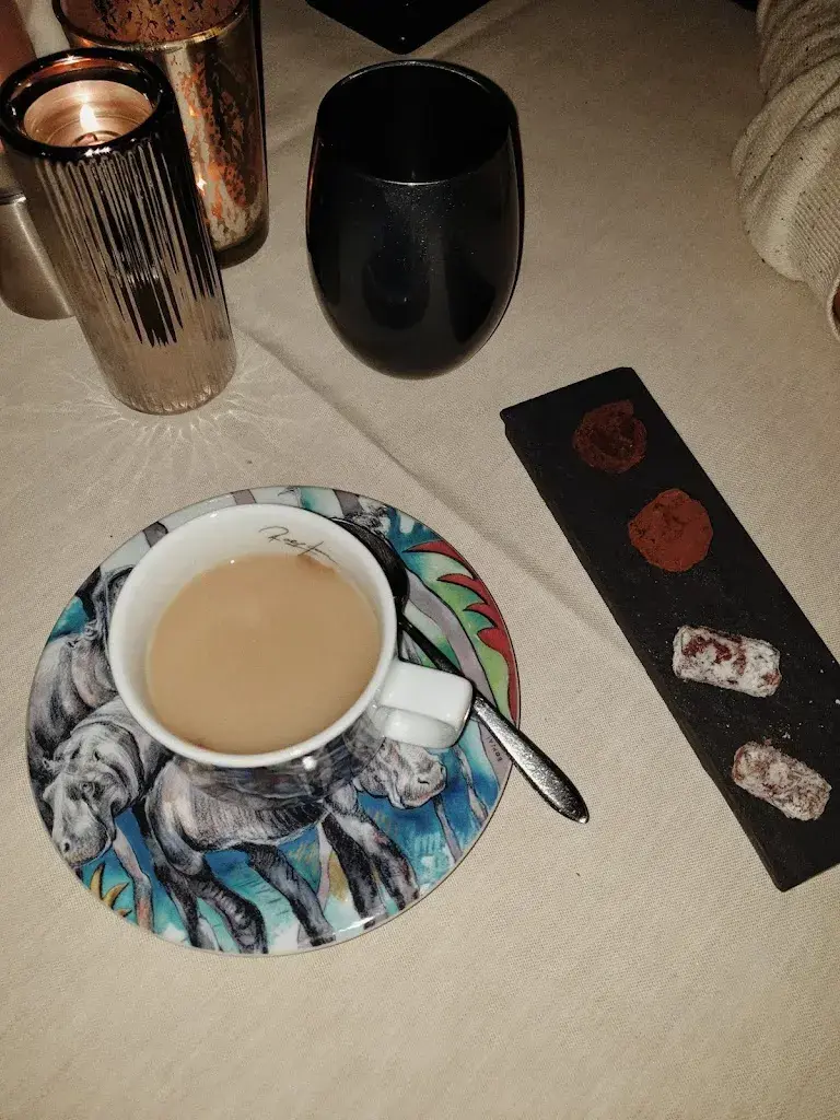 Angelica C. Sommer_Hôtel-Restaurant la Maison du Prussien_Neuchâtel_Bewertung