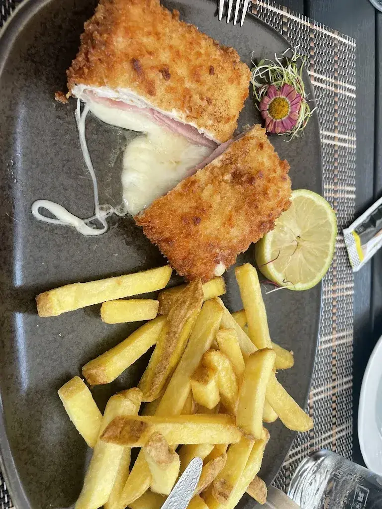 Ruggero Guérin_Zum Steinbock_Tägerwilen_review