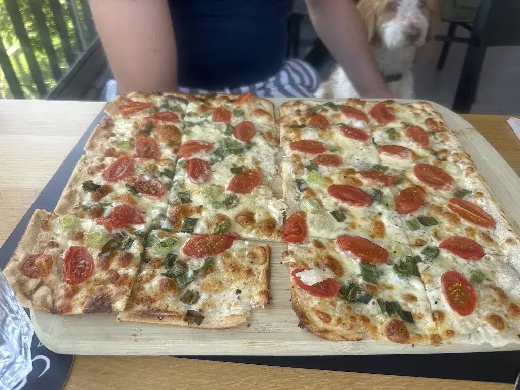 Aizaz Ahmed_Säule 11 - das Bistro_Altnau_review