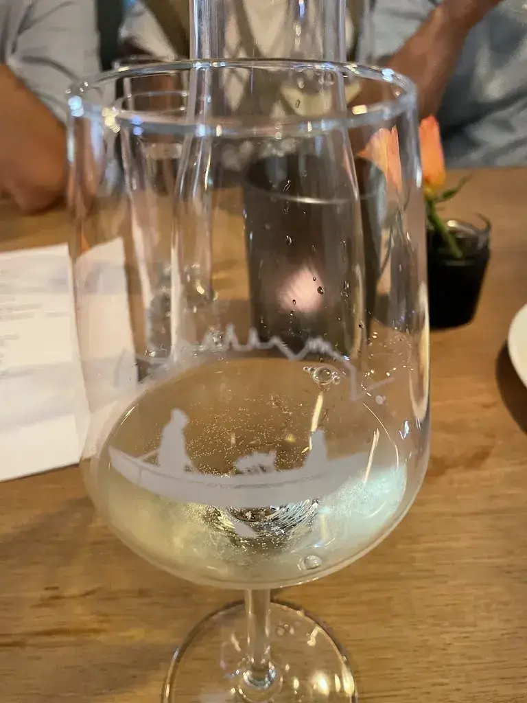 Luis Varandas_Wy & Kafi_Ermatingen_review