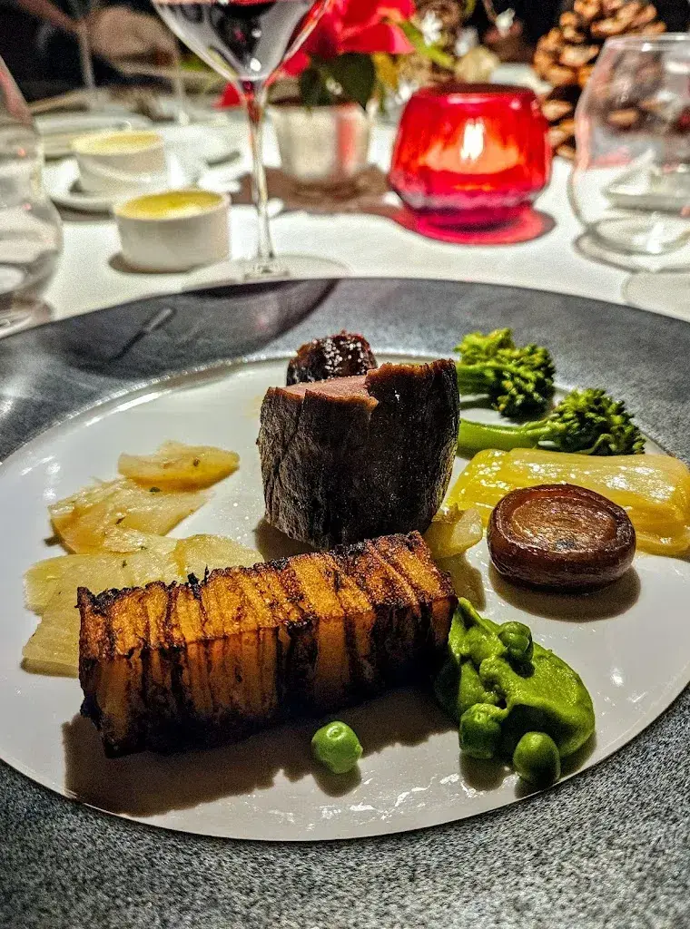 Max Hugentobler_Restaurant Sonne Scheunenberg_Wengi_recensione