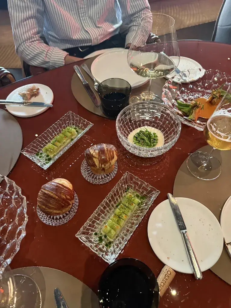 Samuel M. Stettler_IGNIV Zürich by Andreas Caminada_Zürich_review