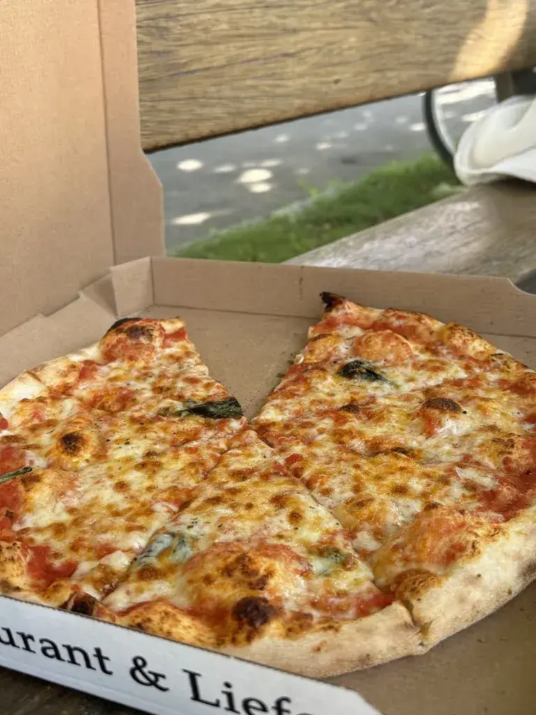 майя_Pizza Kurier Toni_Kreuzlingen_recensione