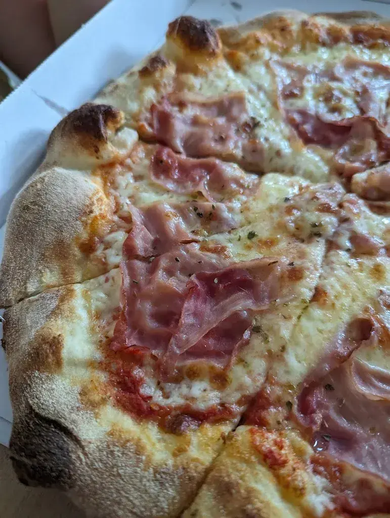 Menü_Casa Nostra Pizzakurier_Wetzikon_Bild_4