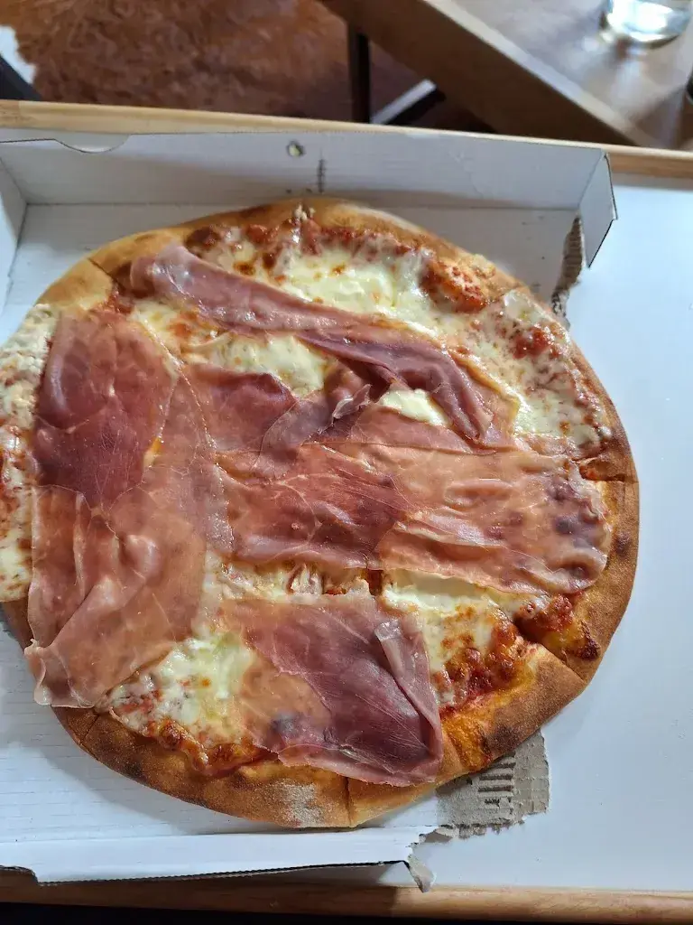 Menü_Casa Nostra Pizzakurier_Wetzikon_Bild_5