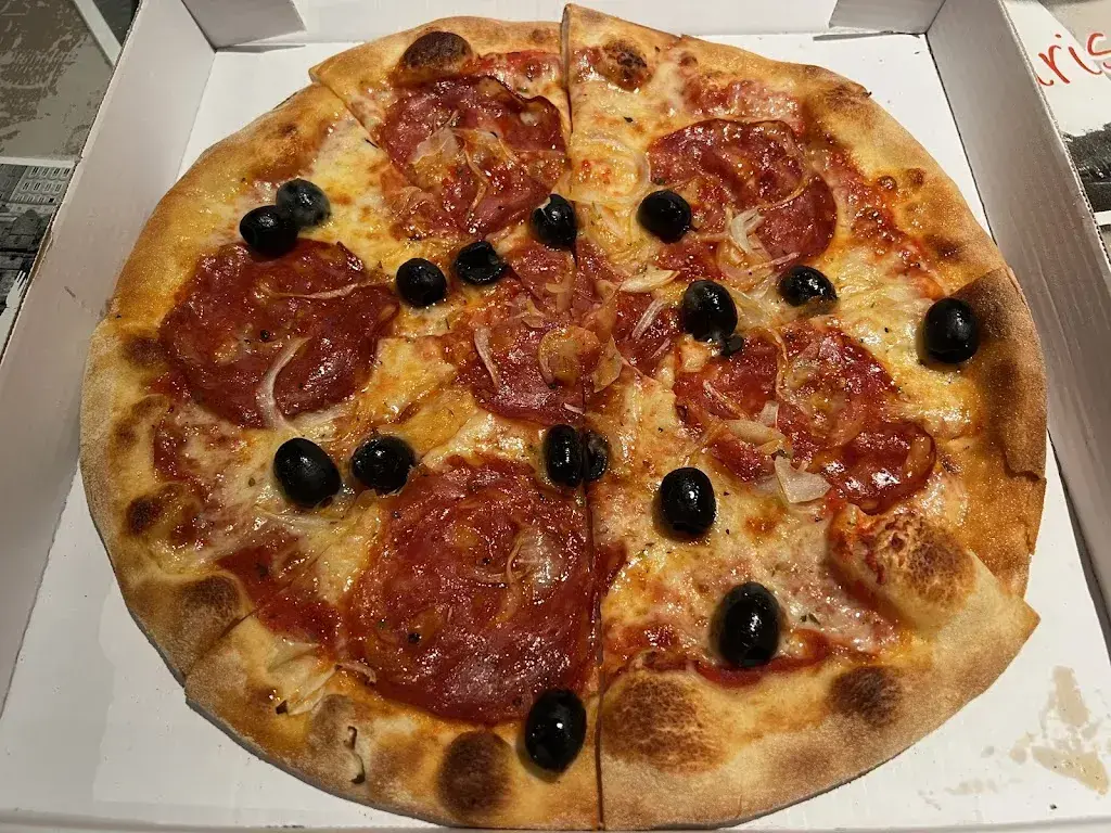 Davide Canzano_Casa Nostra Pizzakurier_Wetzikon_Bewertung