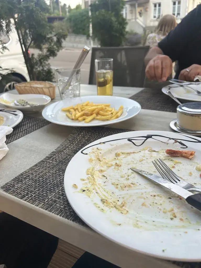 mohamed Saâd Houga_Restaurant Avola - Gasthaus Bahnhof Sirnach_Sirnach_recensione