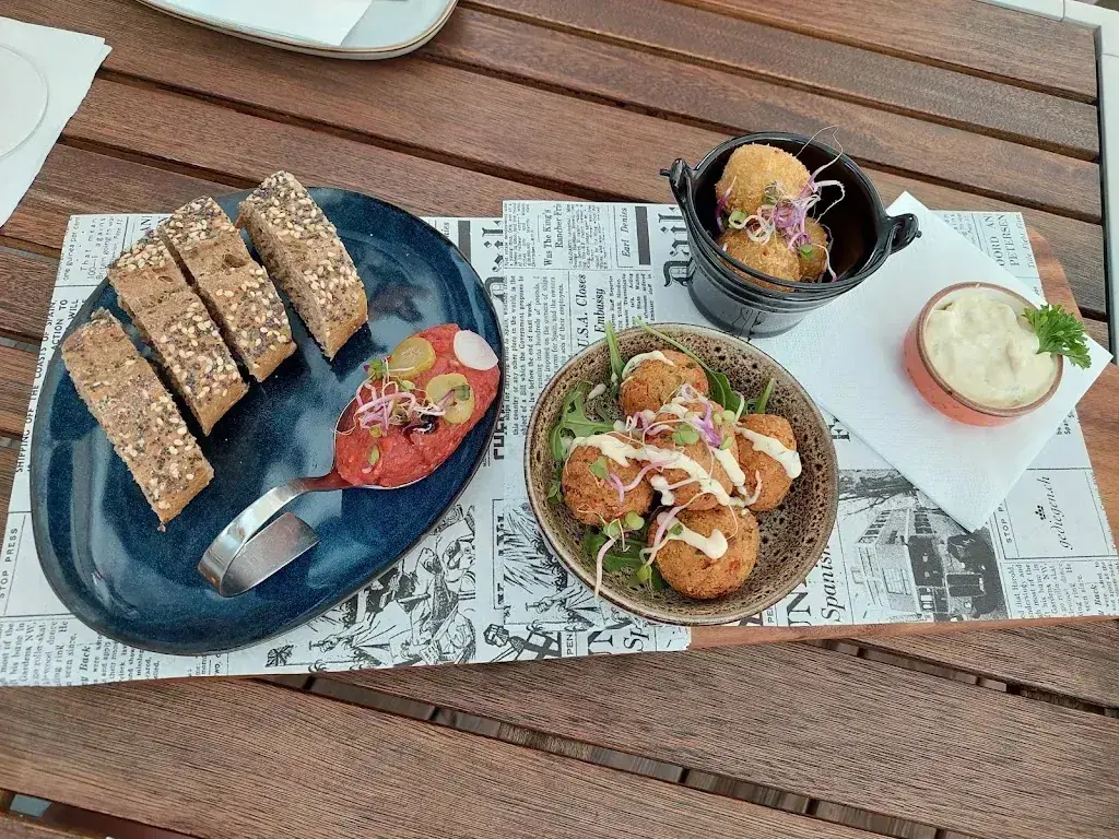 Menu_Wood. Drink Eat Repeat Sirnach_Sirnach_image_7