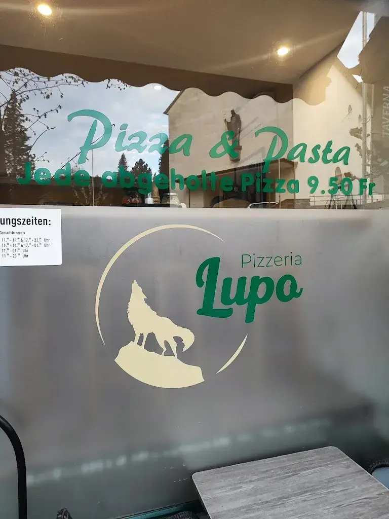 Łukasz Jaworski_Pizzeria Lupo_Sirnach_review