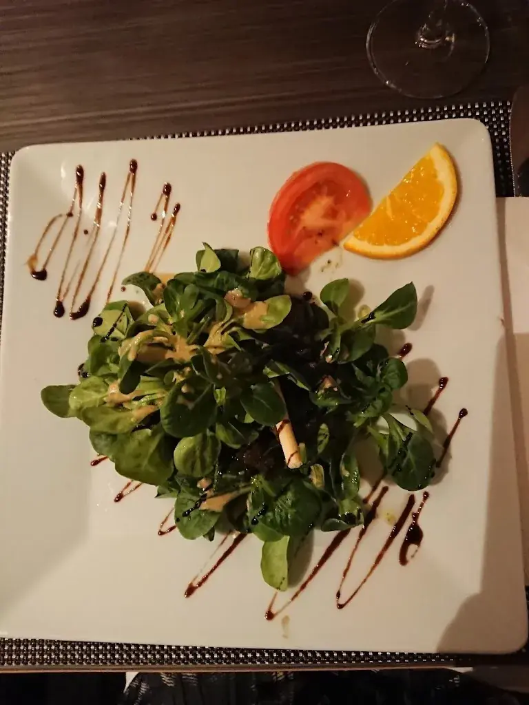 Helga Widmoser_Hirschen_Wiezikon bei Sirnach_review