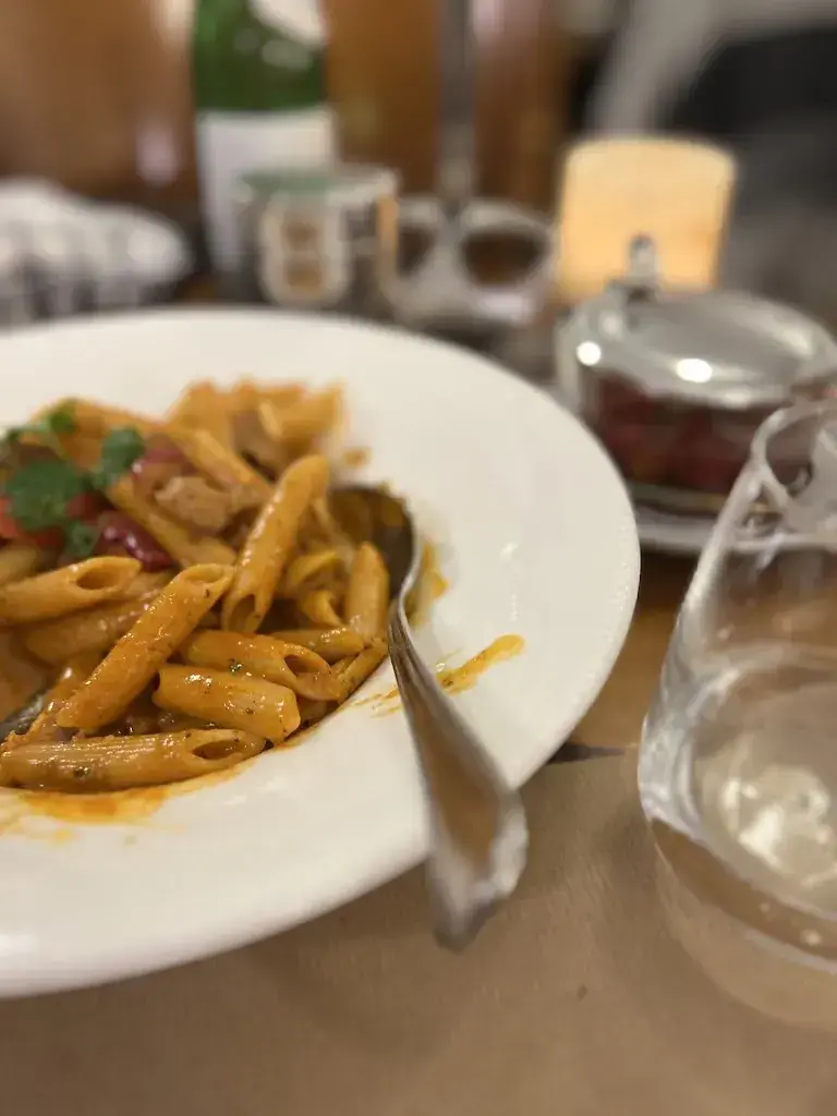 Jasmin Sultan_Rialto Bern_Bern_review