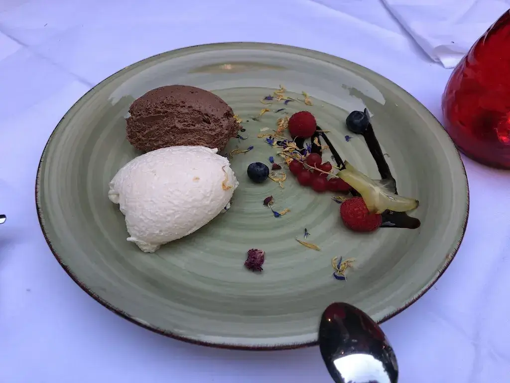 Peter R. Reuter_Alte Brauerei_Germany_review