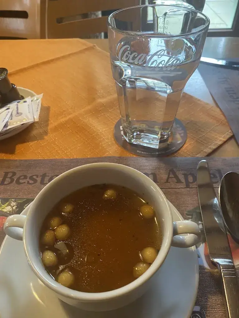 Heinrich Mühlebach_Restaurant Löwen Nussbaumen_Nussbaumen_review