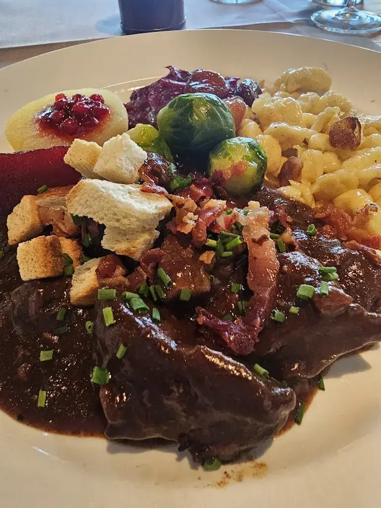 Popsy Lazo_Seehotel Schiff_Mannenbach-Salenstein_recensione