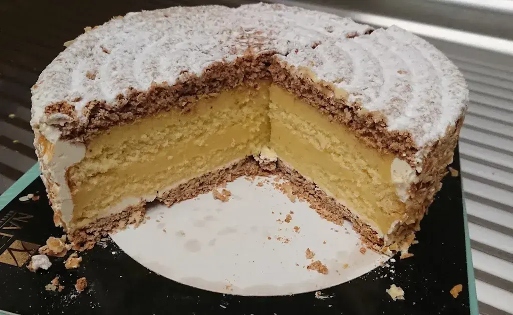 chollet isabella_Nafzger GmbH Bäckerei-Konditorei-Café_Wängi_review