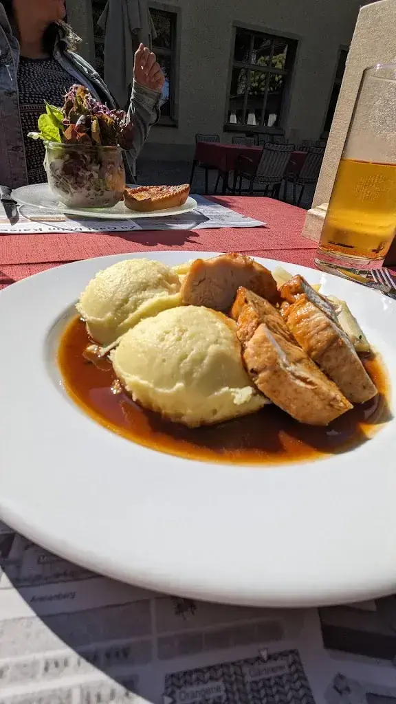 Salmon Joss_Bistro Louis Napoléon Arenenberg_Salenstein_review