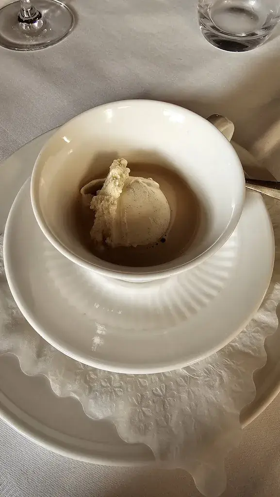 Karin Mielke_Gasthaus Hirschen Britzingen - Martin Schumacher_Germany_review