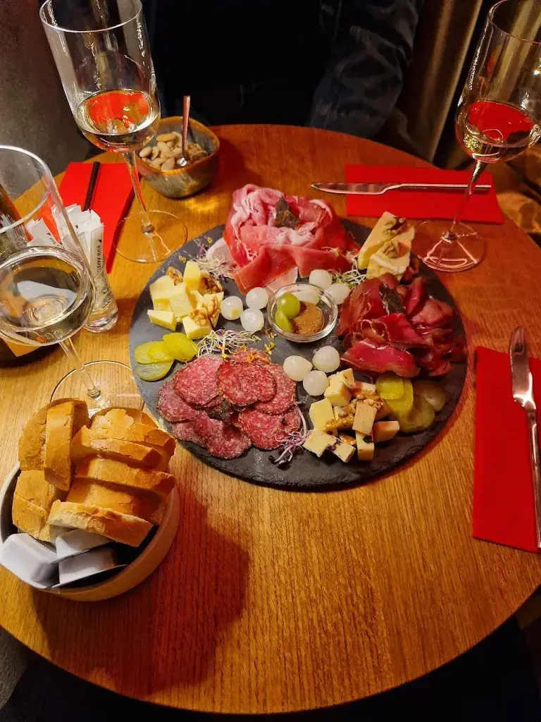 Kevin Stiplovsek_Voila die Weinbar in Weinfelden_Weinfelden_review