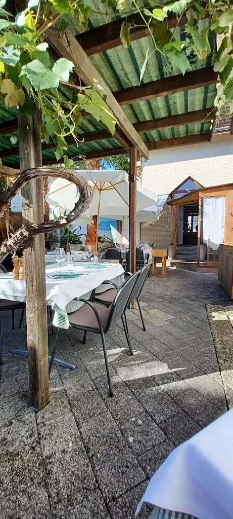 D Bischof (Dis)_Restaurant Trattoria Leone_Bätterkinden_avis