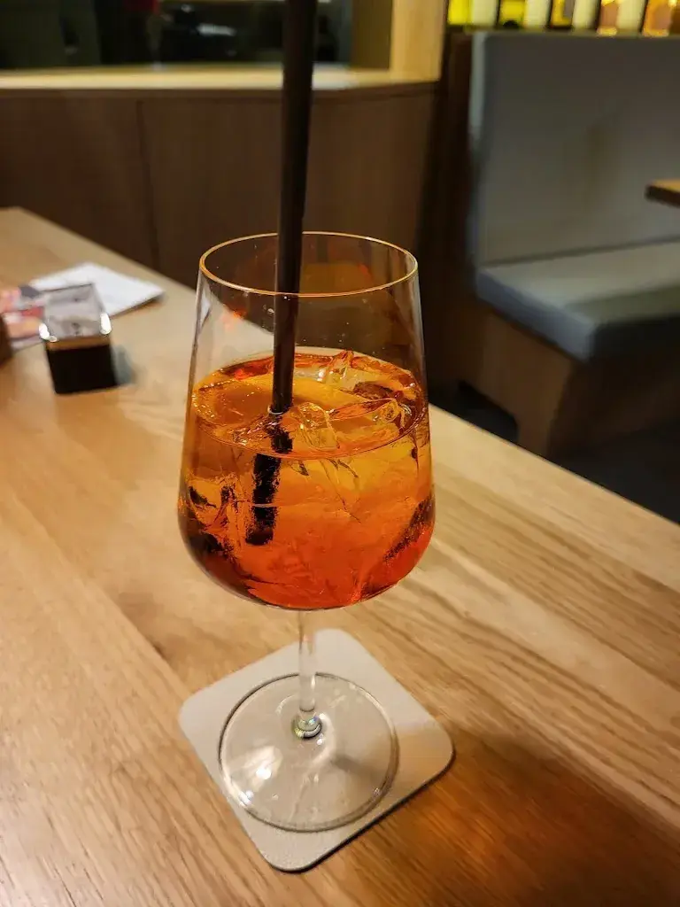 JS Caffè e Bistrò restaurant in Arbedo-Castione