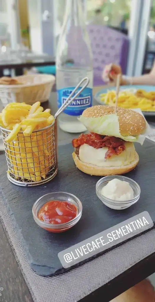 The Circle Sementina_Sementina_menu_image_1